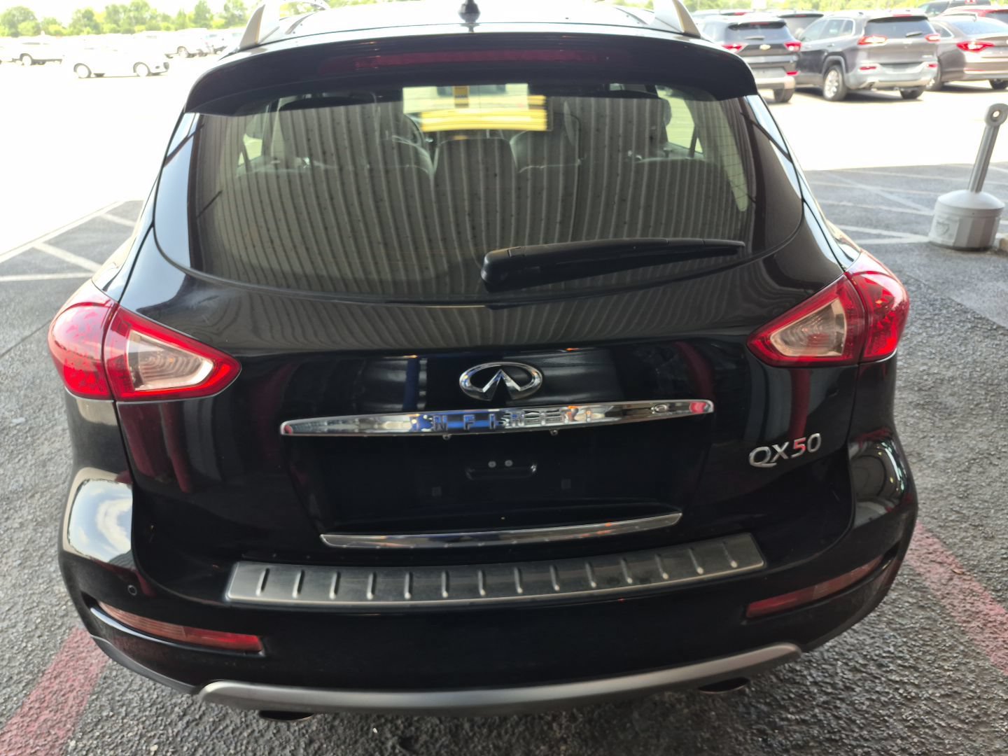 Used 2017 INFINITI QX50 2WD w/ Technology Package image 4