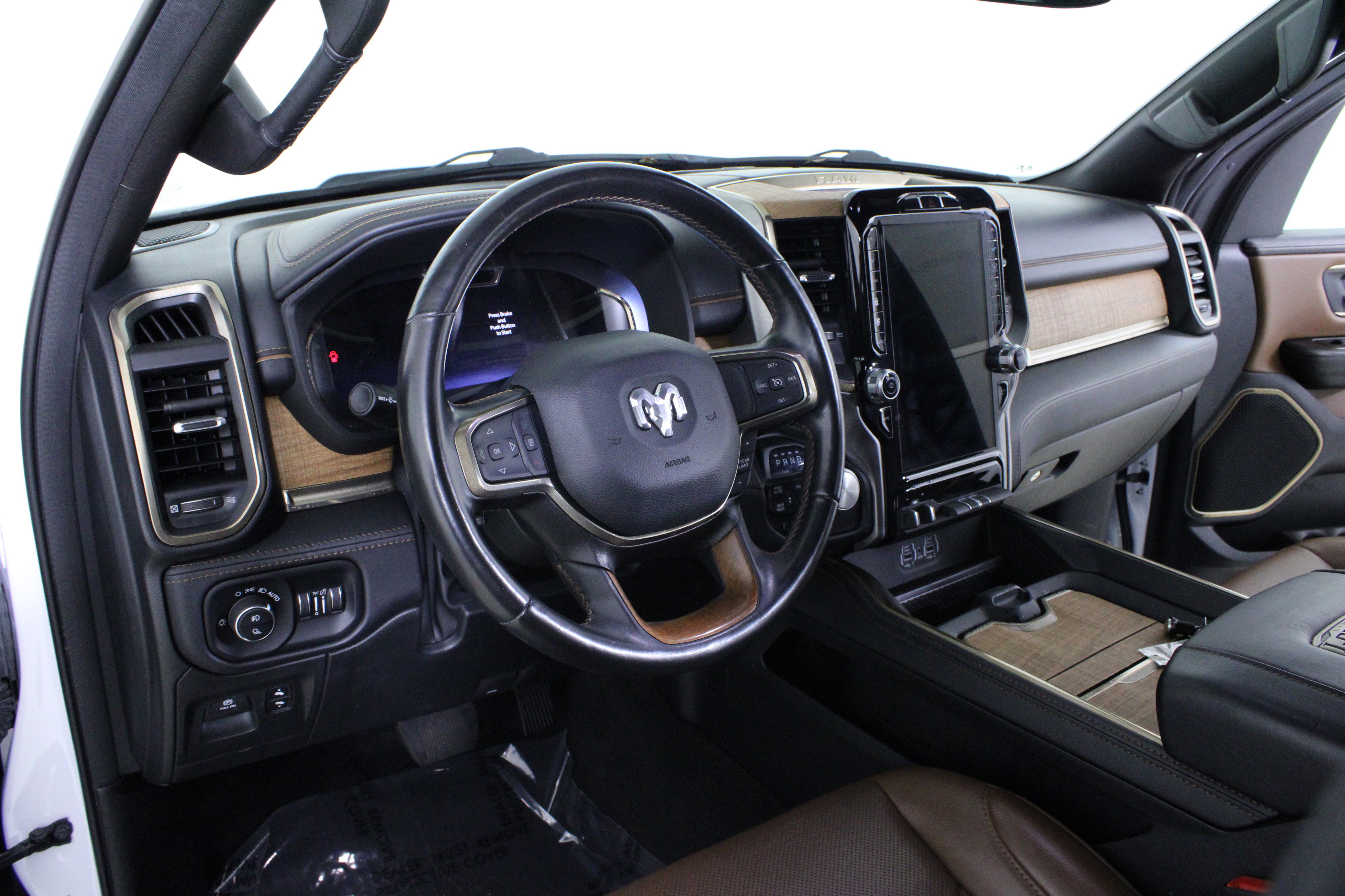 Used 2023 RAM 1500 Limited w/ Body Color Bumper Group image 23