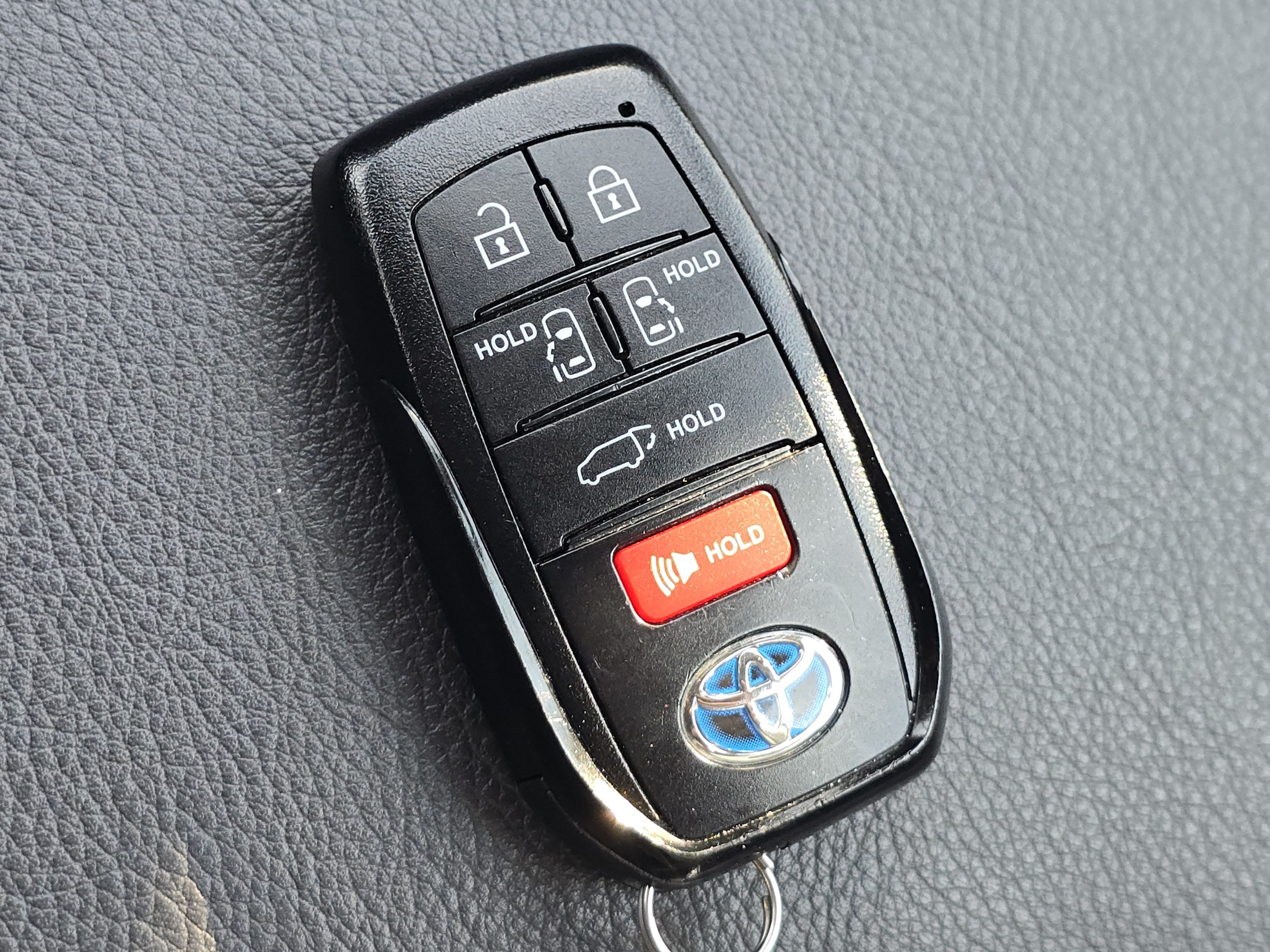 Used 2024 Toyota Sienna XSE w/ XSE Plus Package AWD/4WD image 29