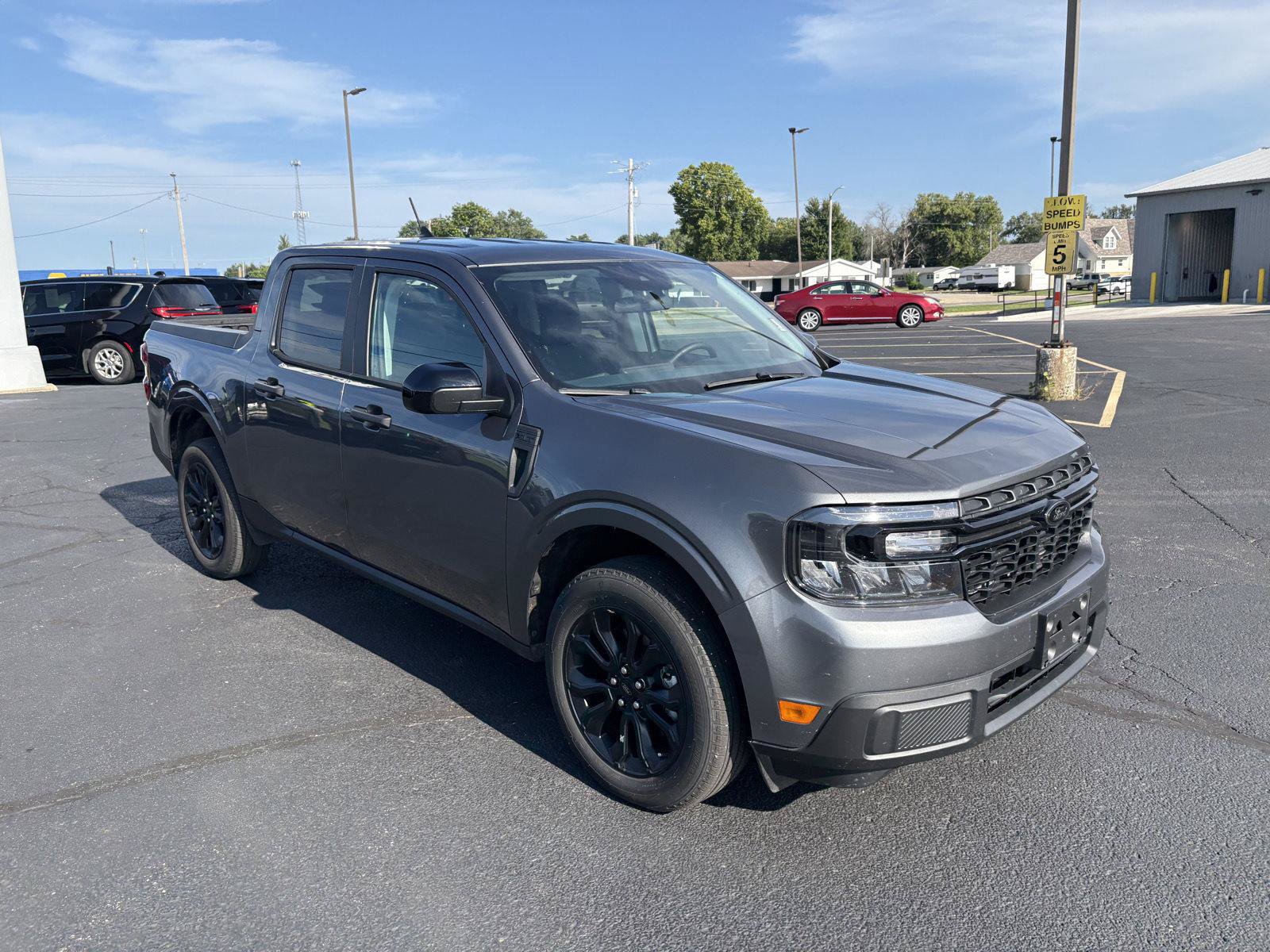 Used 2024 Ford Maverick XLT w/ XLT Luxury Package FWD image 2