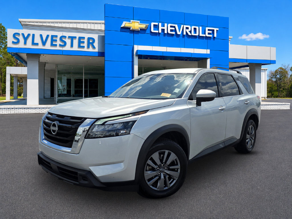Used 2024 Nissan Pathfinder SV