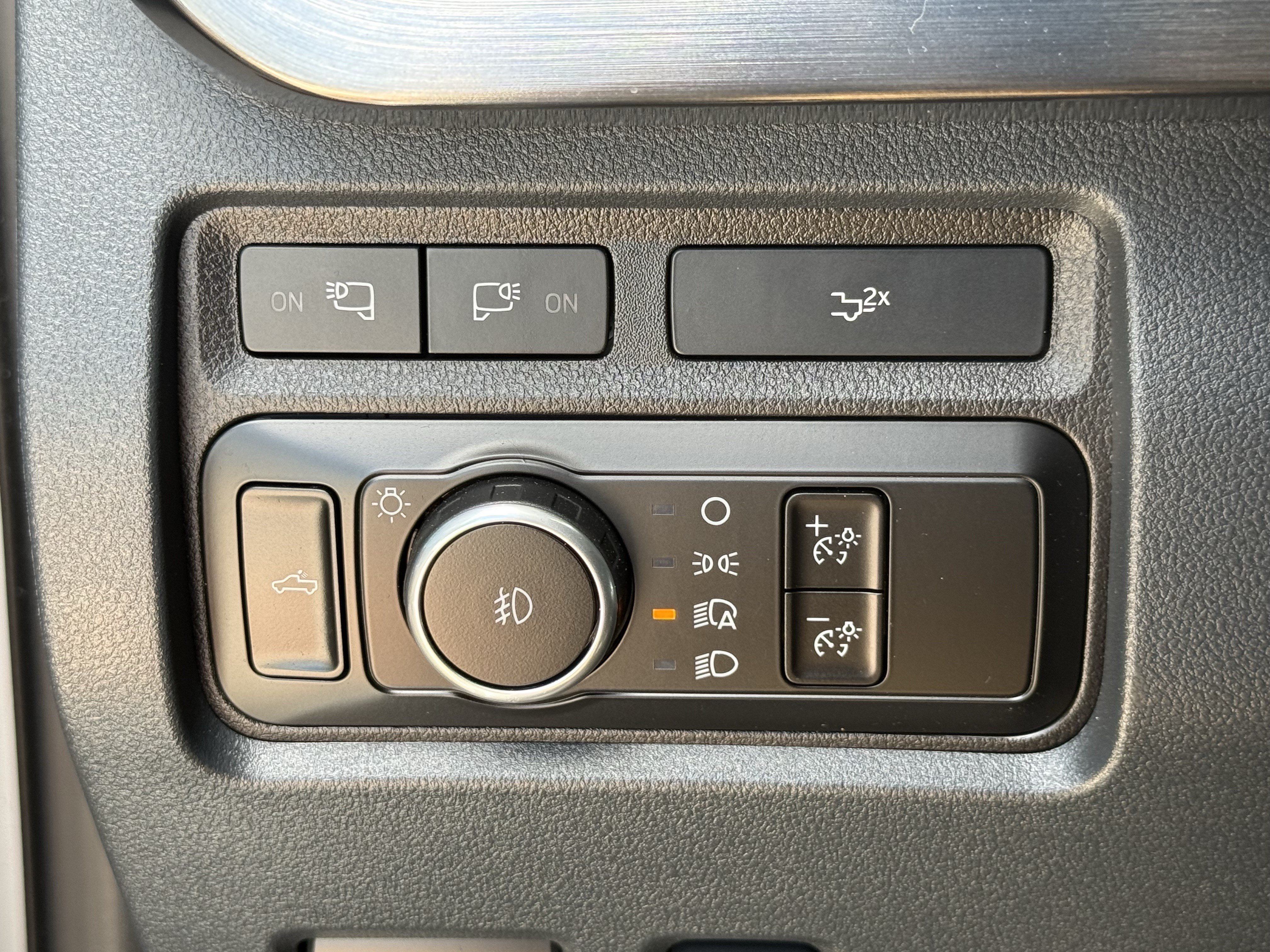 Used 2024 Ford F250 Lariat AWD/4WD image 25