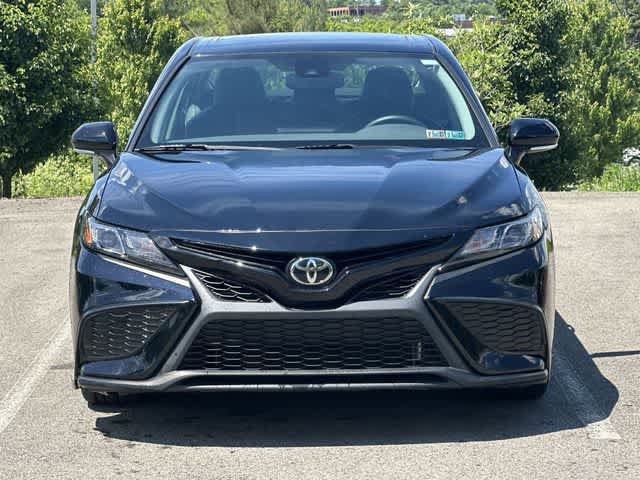 Used 2021 Toyota Camry SE w/ Cold Weather Package FWD image 20