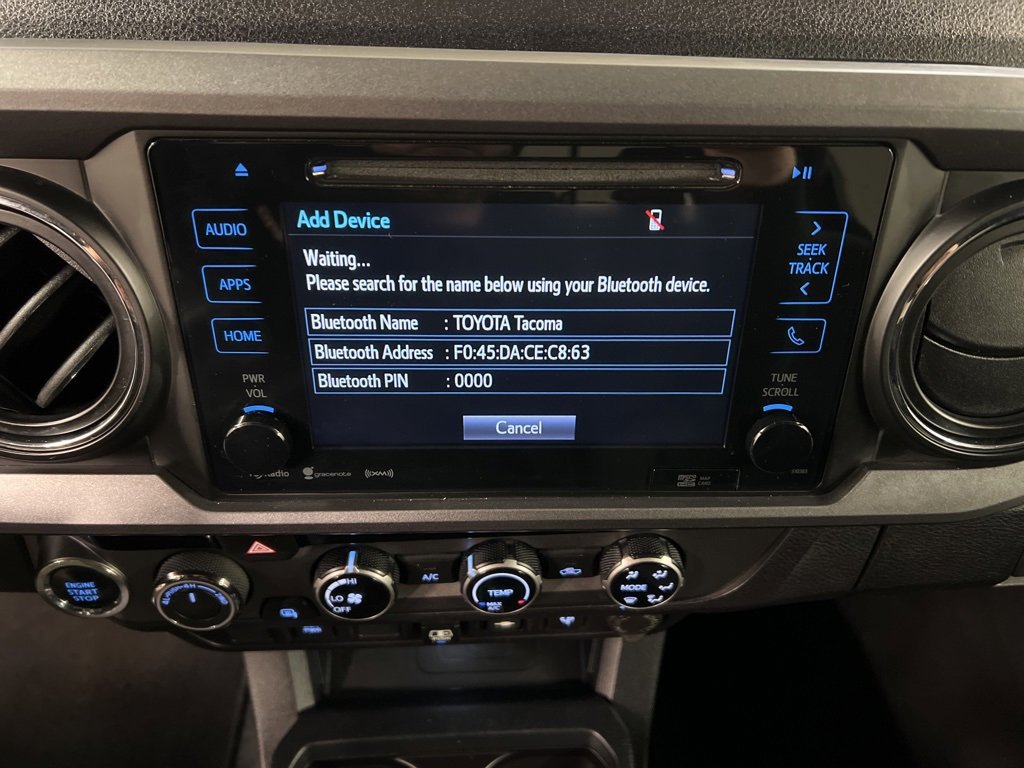 Used 2018 Toyota Tacoma TRD Off-Road image 10