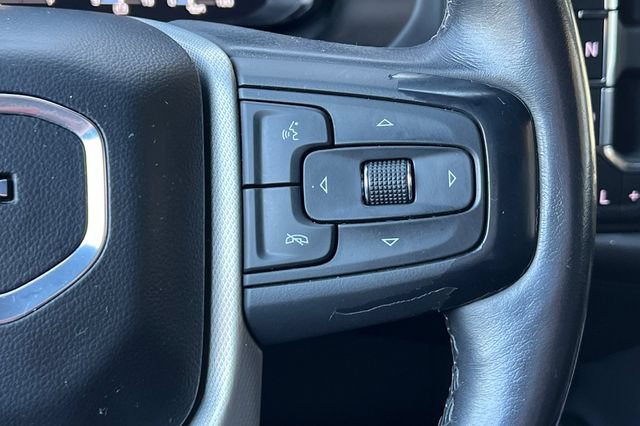 Used 2022 GMC Yukon Denali w/ Denali Premium Package AWD/4WD image 35