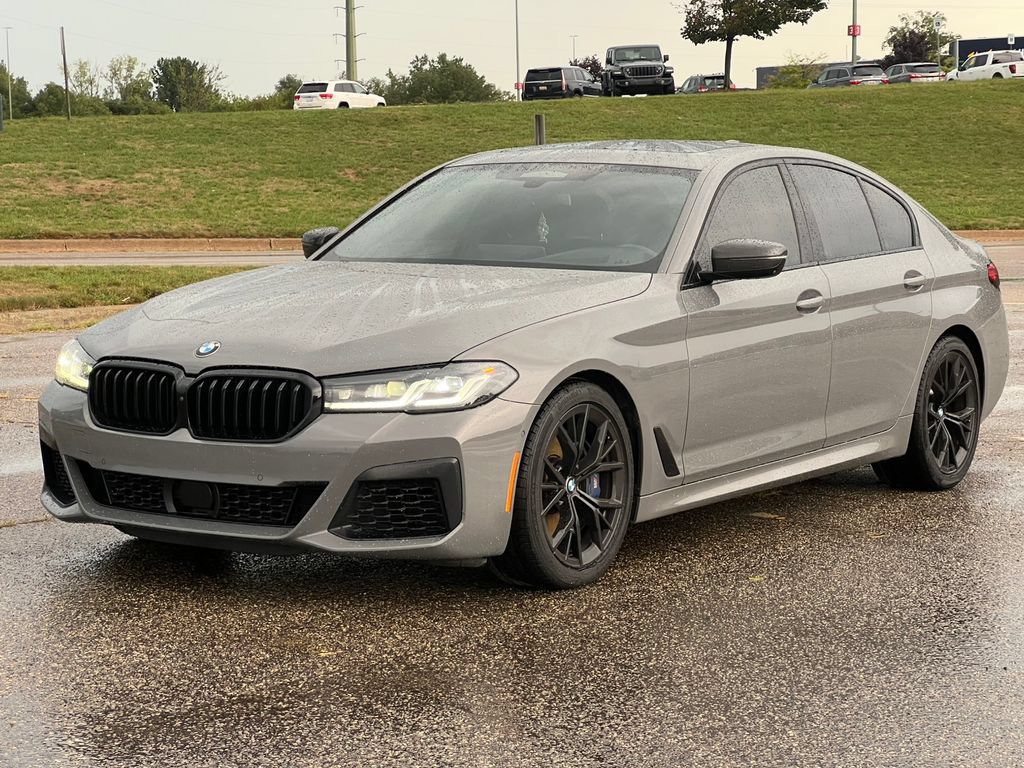 Used 2022 BMW M550i xDrive w/ Executive Package AWD/4WD image 45