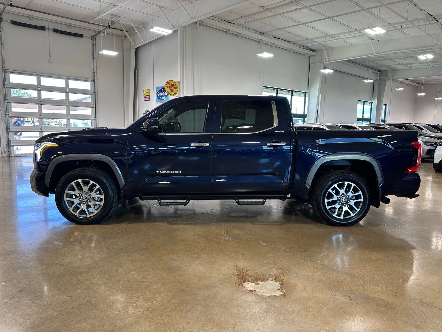 Used 2024 Toyota Tundra Limited AWD/4WD image 4