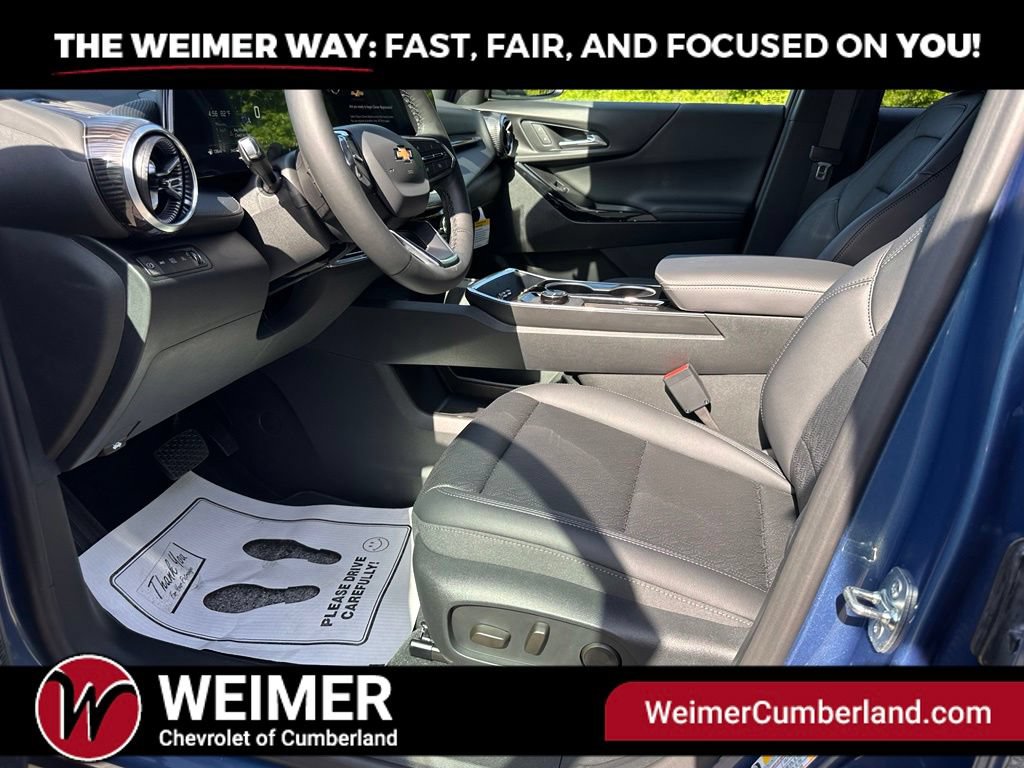 New 2027 Chevrolet Equinox LT w/ Convenience Package II AWD/4WD image 8