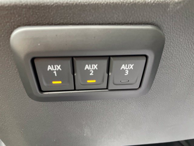 Used 2025 GMC Canyon AT4 w/ AT4X AEV Edition AWD/4WD image 16