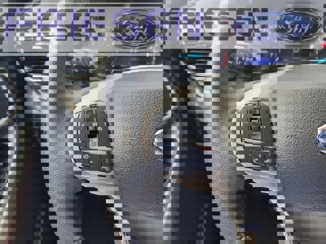 Used 2023 Ford Explorer XLT image 15