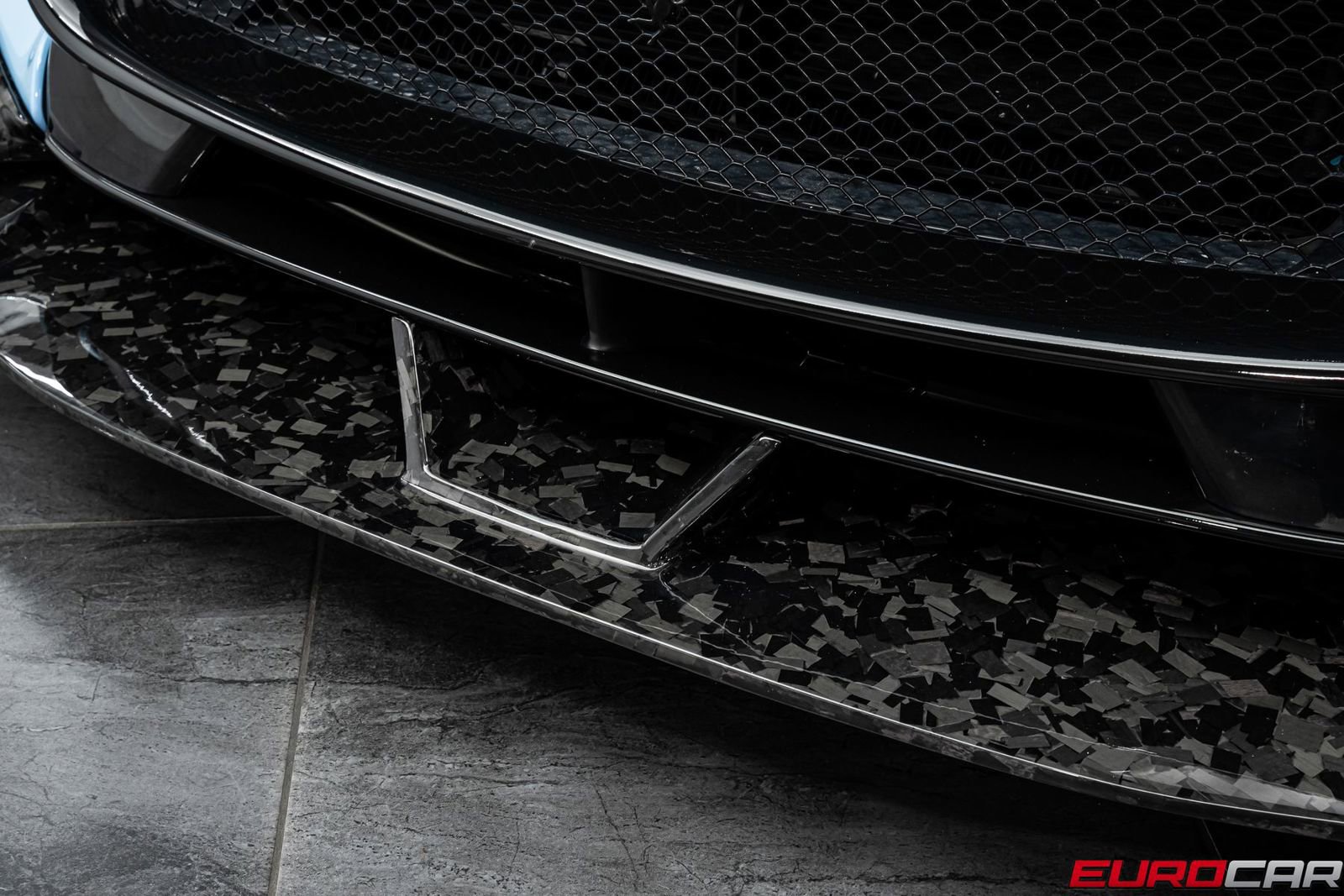 Used 2025 Ferrari Purosangue AWD/4WD image 16