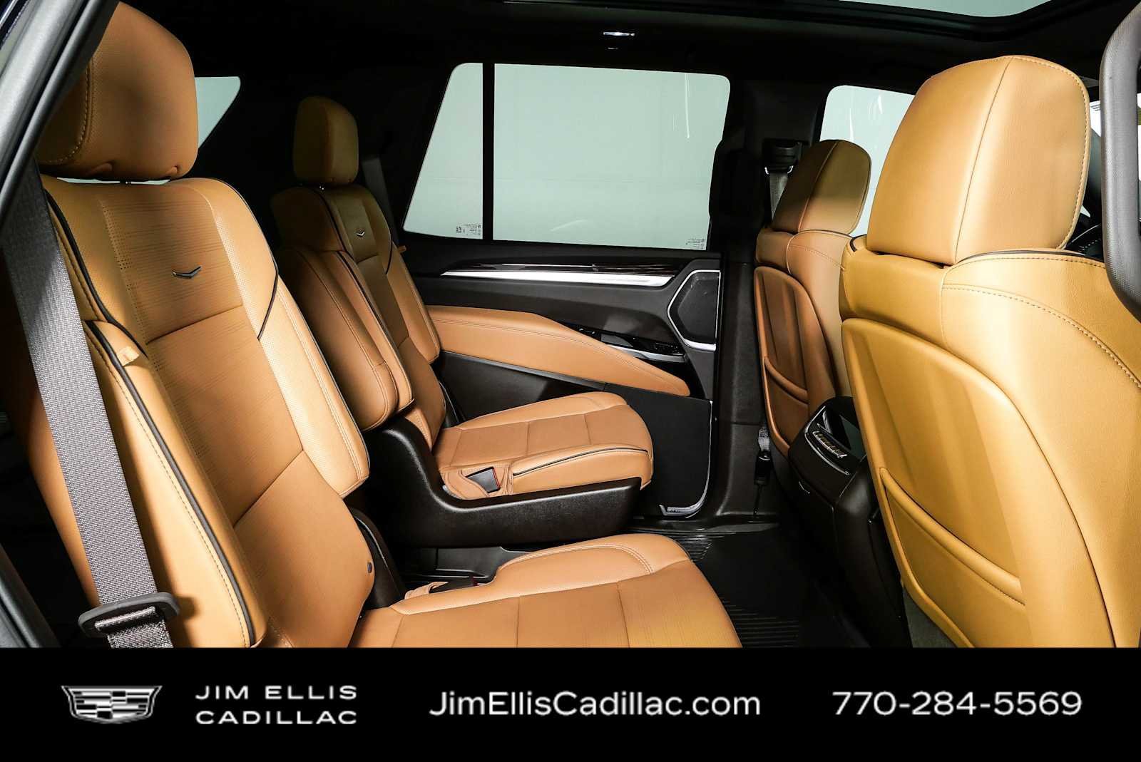 Used 2025 Cadillac Escalade Premium Luxury RWD image 23