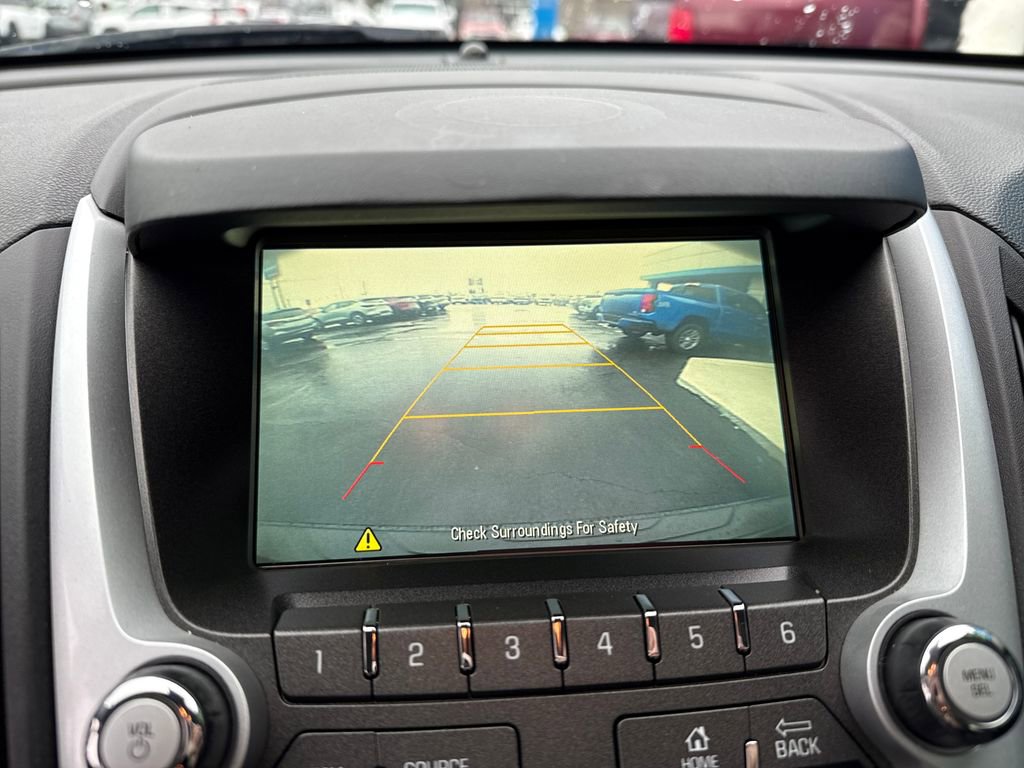 Used 2017 Chevrolet Equinox LS image 24