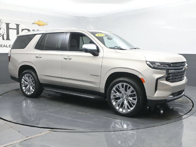 Used 2021 Chevrolet Tahoe Premier w/ Premium Package AWD/4WD image 6