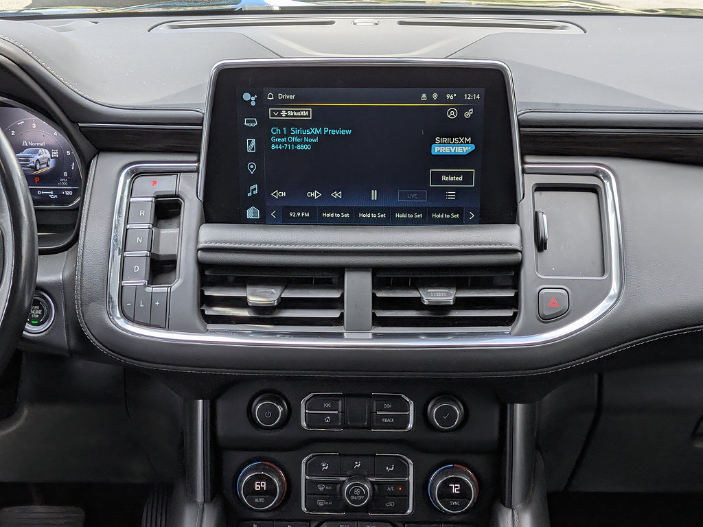 Used 2022 Chevrolet Suburban Z71 AWD/4WD image 17