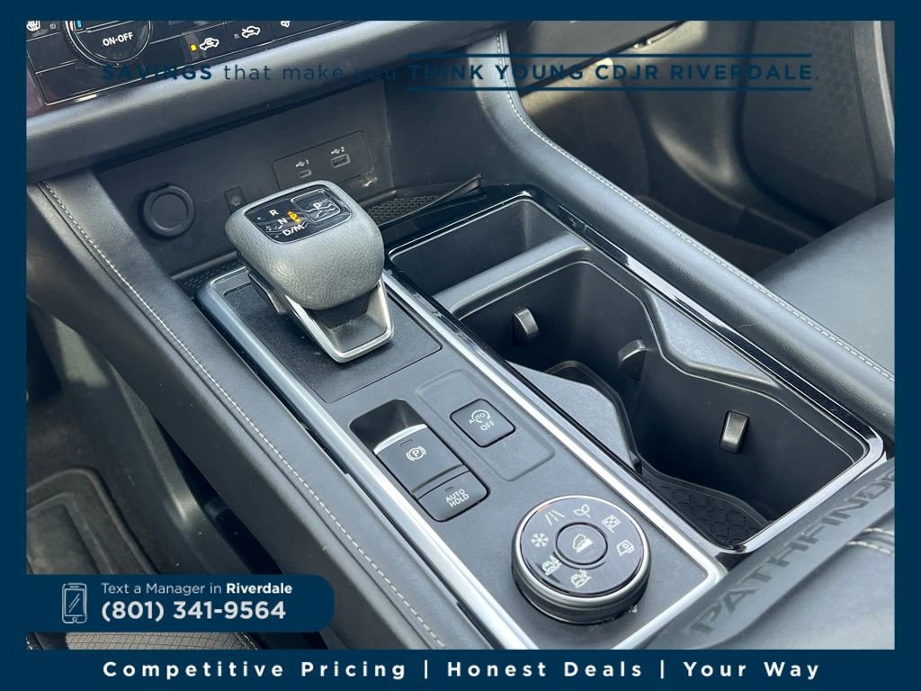 Used 2023 Nissan Pathfinder SL w/ SL Premium Package image 24