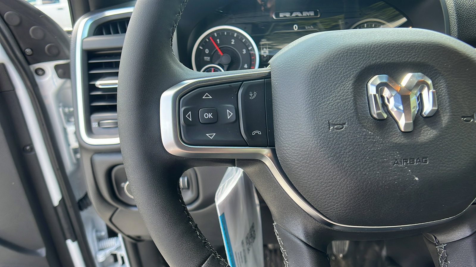 New 2025 RAM 5500 4x4 Regular Cab image 20