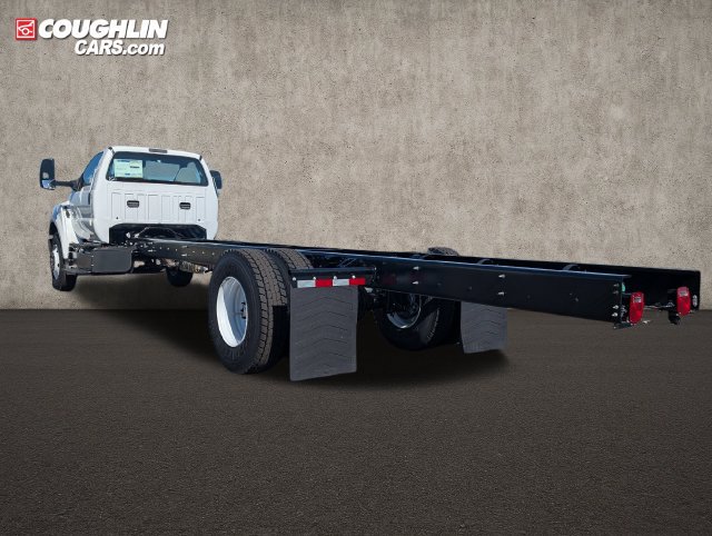 New 2027 Ford F750 2WD Regular Cab Super Duty image 5