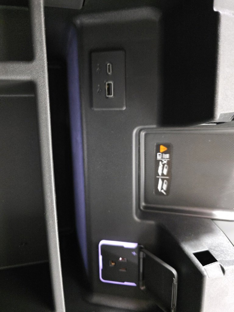 New 2026 Chevrolet Silverado 2500 LTZ w/ LTZ Convenience Package image 24