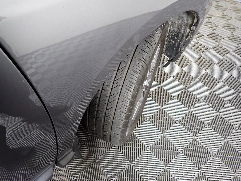 Used 2018 Nissan Pathfinder SV w/ SV All Weather Package image 32