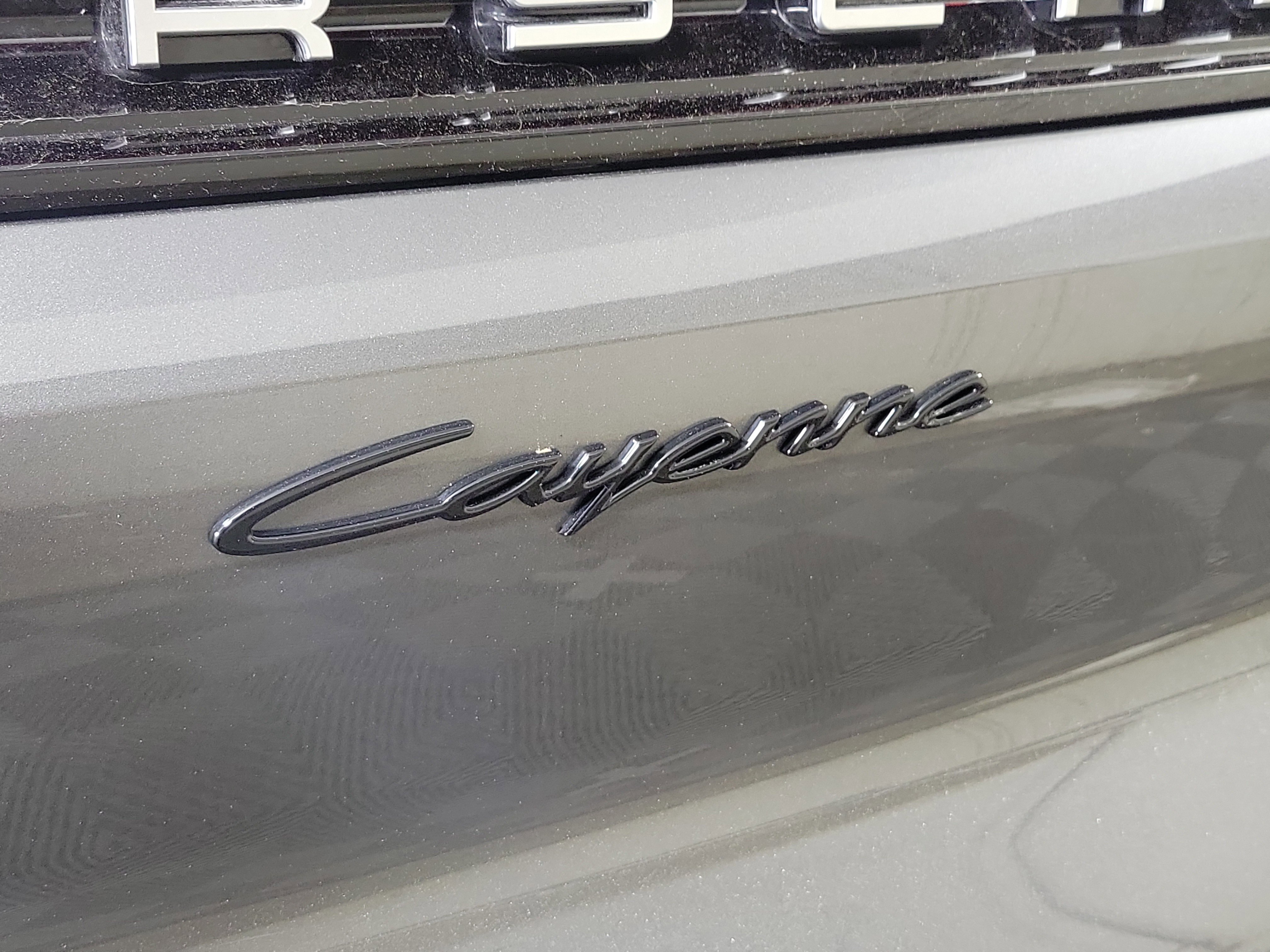 Used 2024 Porsche Cayenne Coupe AWD/4WD image 24