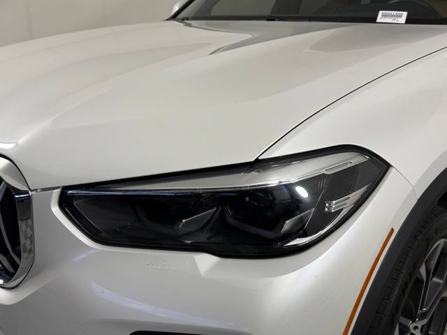 Used 2023 BMW X5 xDrive40i w/ Premium Package AWD/4WD image 14