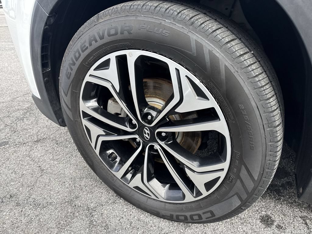 Used 2020 Hyundai Santa Fe Limited AWD/4WD image 8