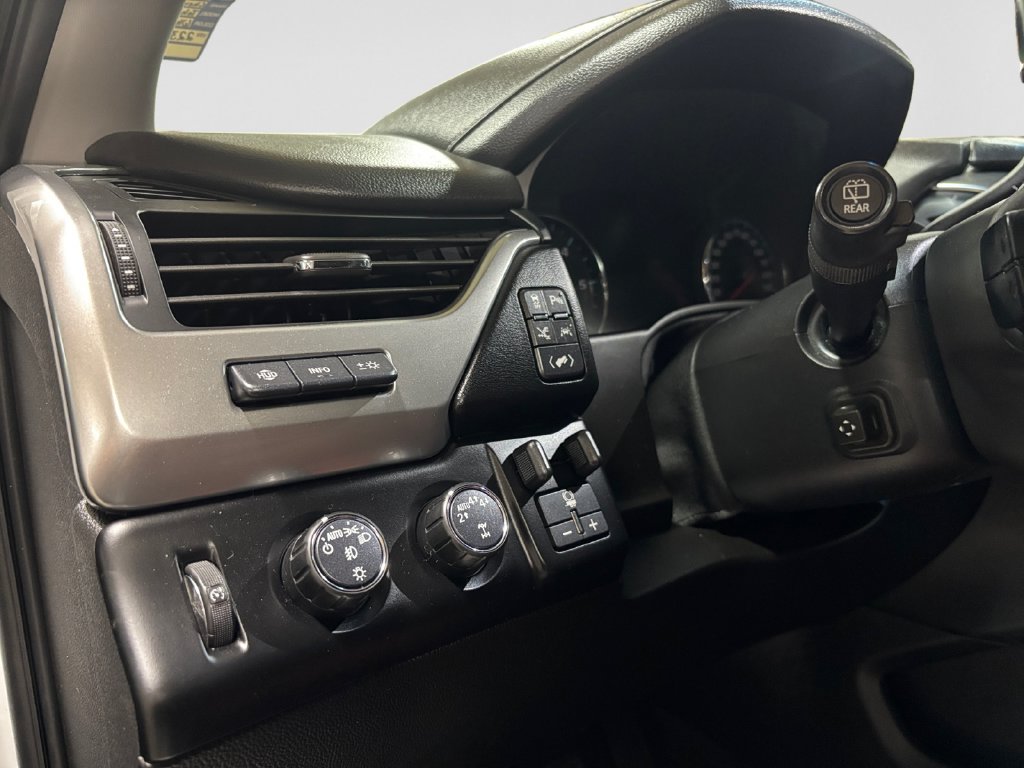 Used 2019 Chevrolet Tahoe Premier w/ Premier Plus Edition AWD/4WD image 31