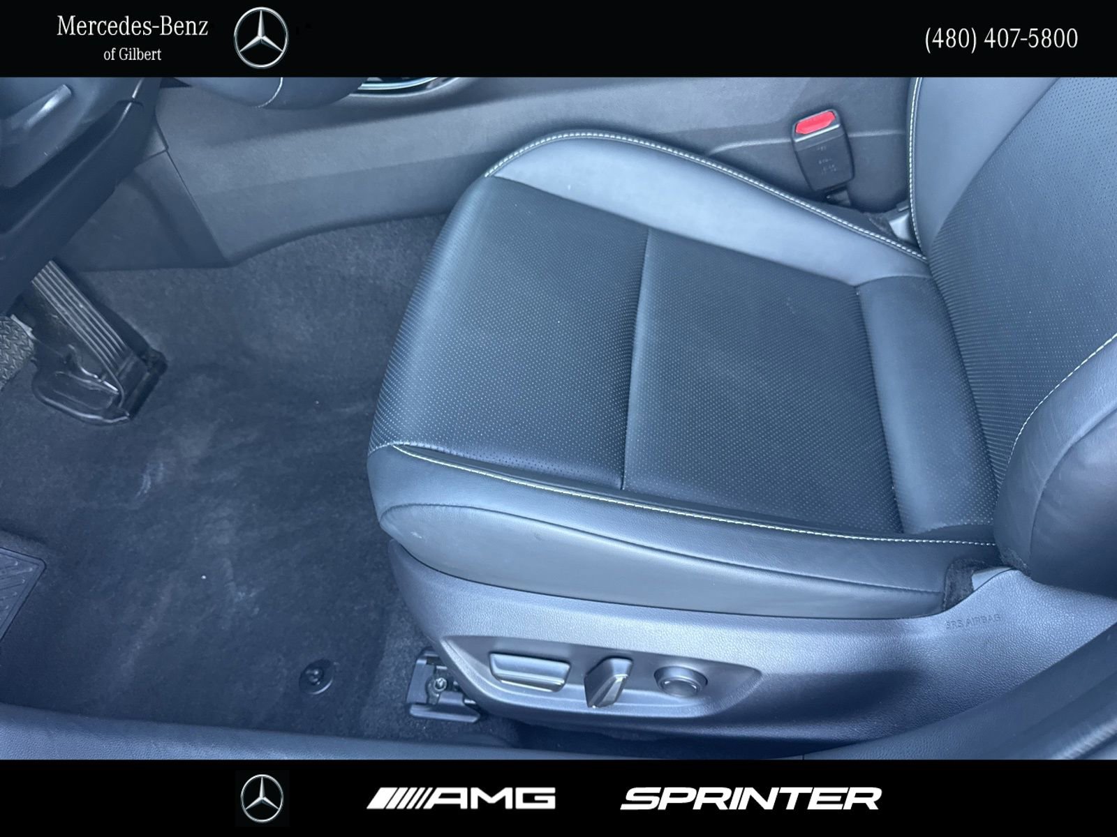 Used 2025 Toyota Prius XLE FWD image 11