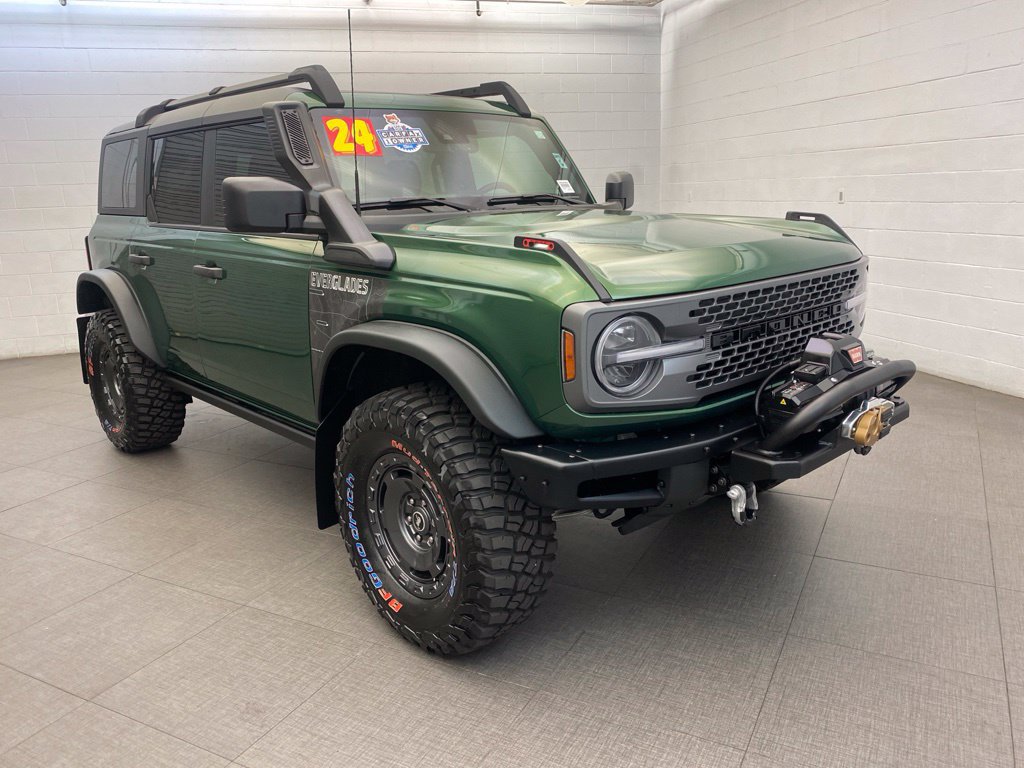 Used 2024 Ford Bronco Everglades AWD/4WD image 3