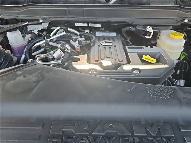 New 2026 RAM 3500 Big Horn AWD/4WD image 17