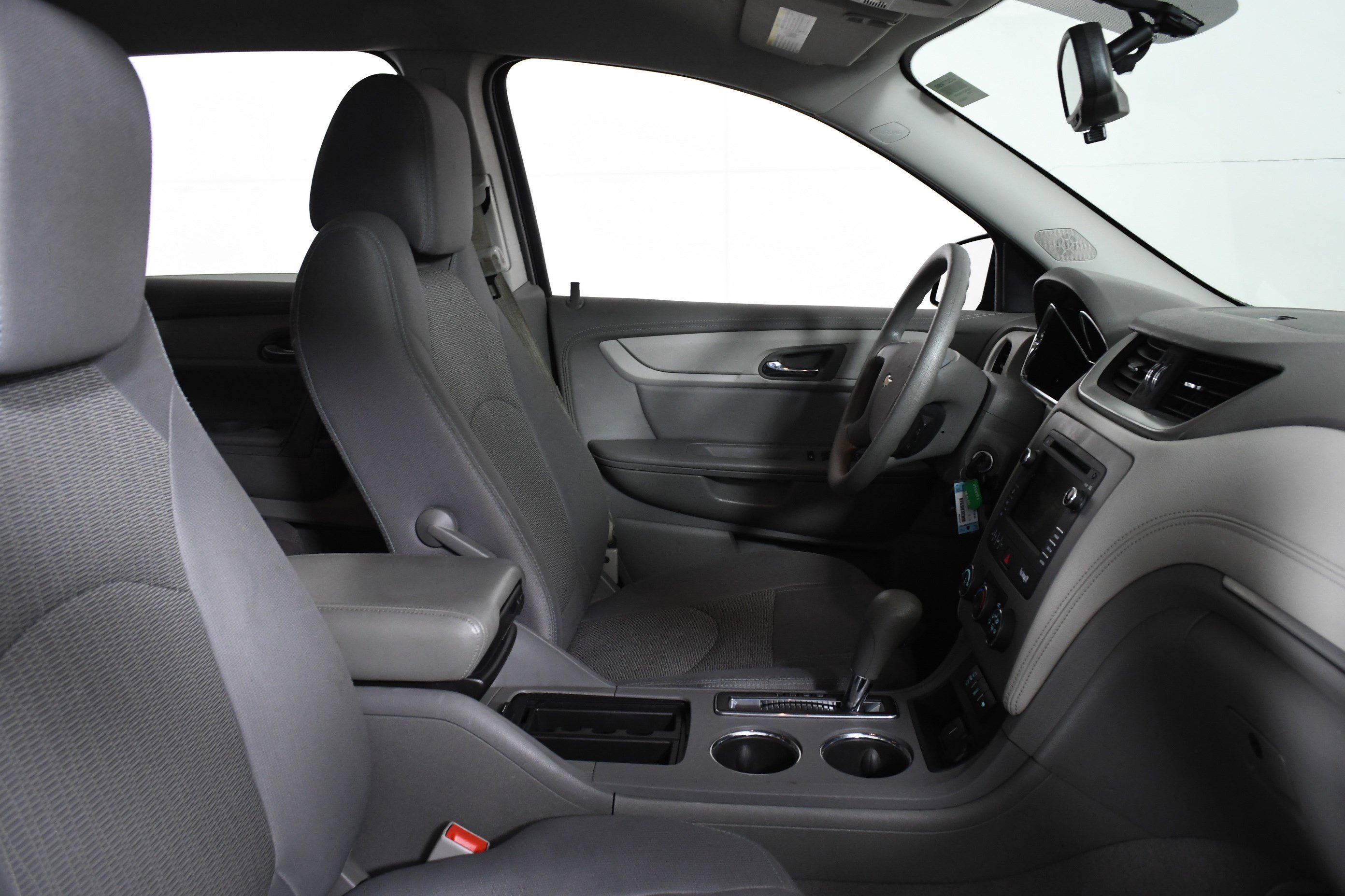 Used 2017 Chevrolet Traverse LS image 27