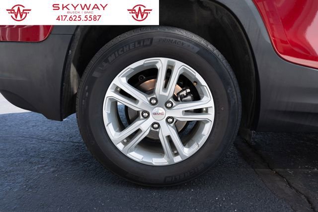 Used 2023 GMC Terrain SLE w/ Driver Convenience Package image 22