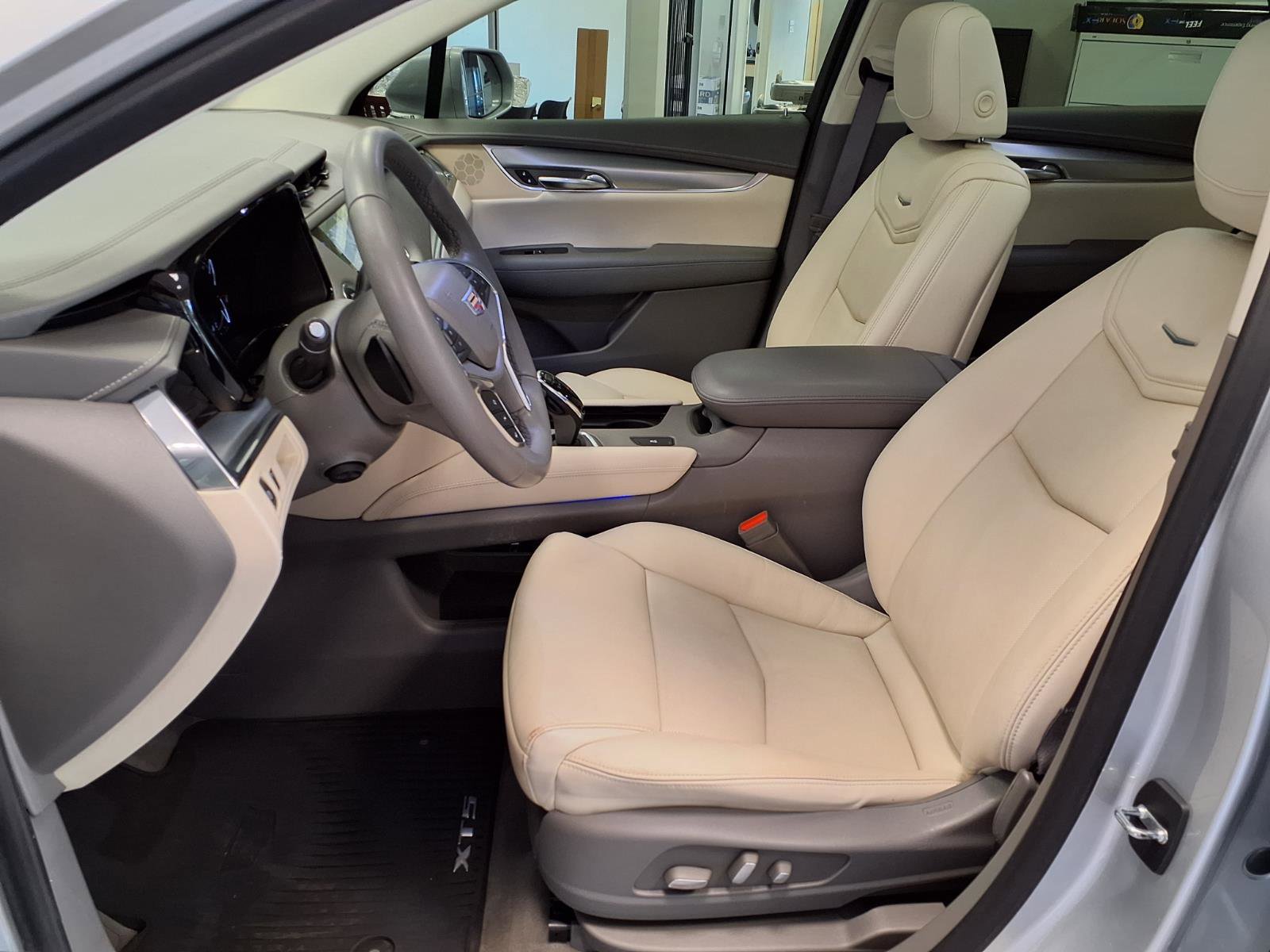 Used 2019 Cadillac XT5 Luxury FWD image 19
