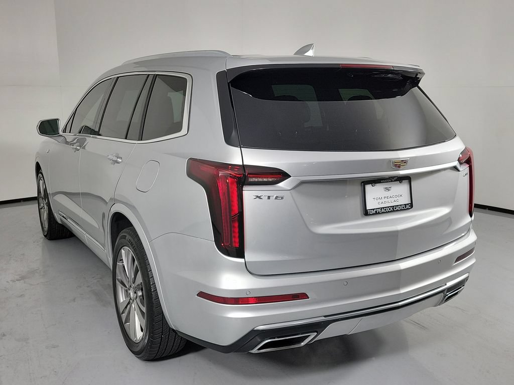 Used 2020 Cadillac XT6 Premium Luxury FWD image 4
