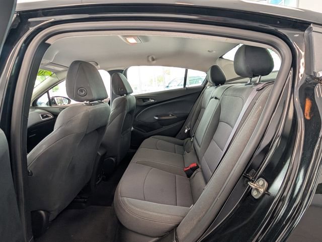 Certified 2017 Chevrolet Cruze LT w/ Convenience Package image 7