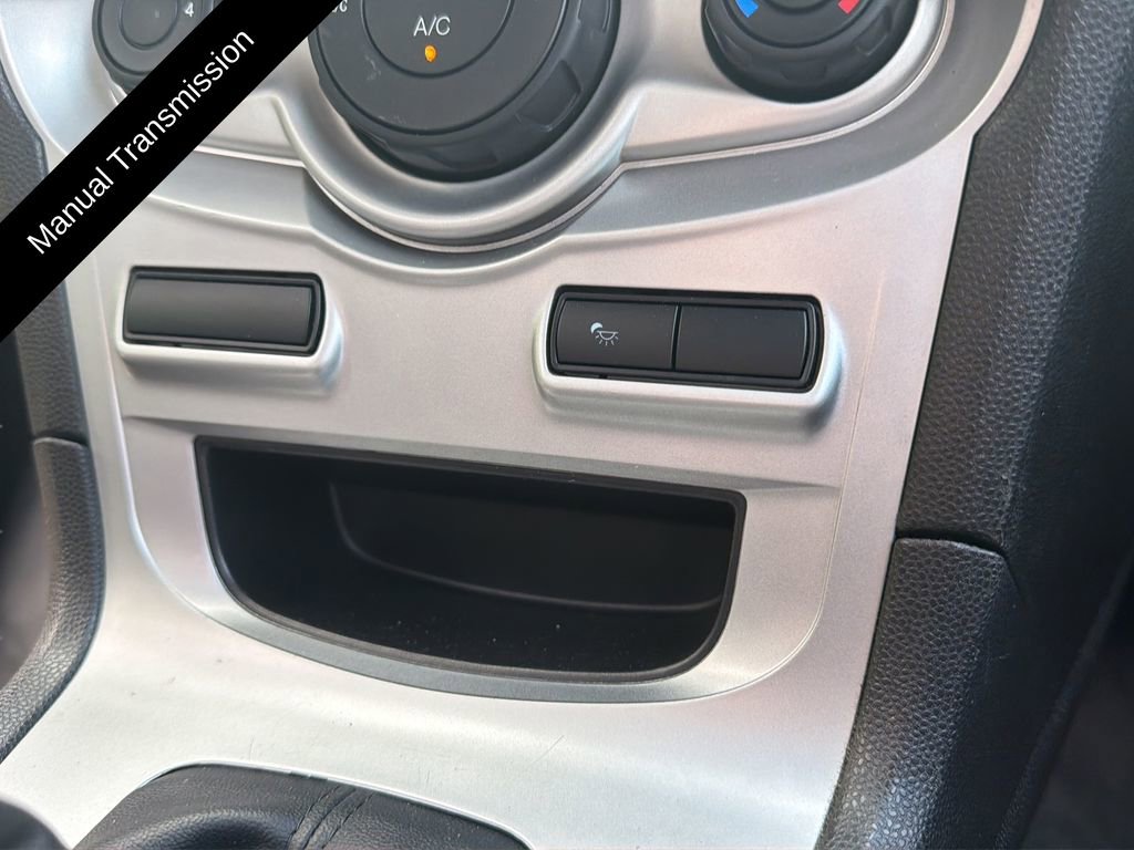 Used 2016 Ford Fiesta SE FWD image 39
