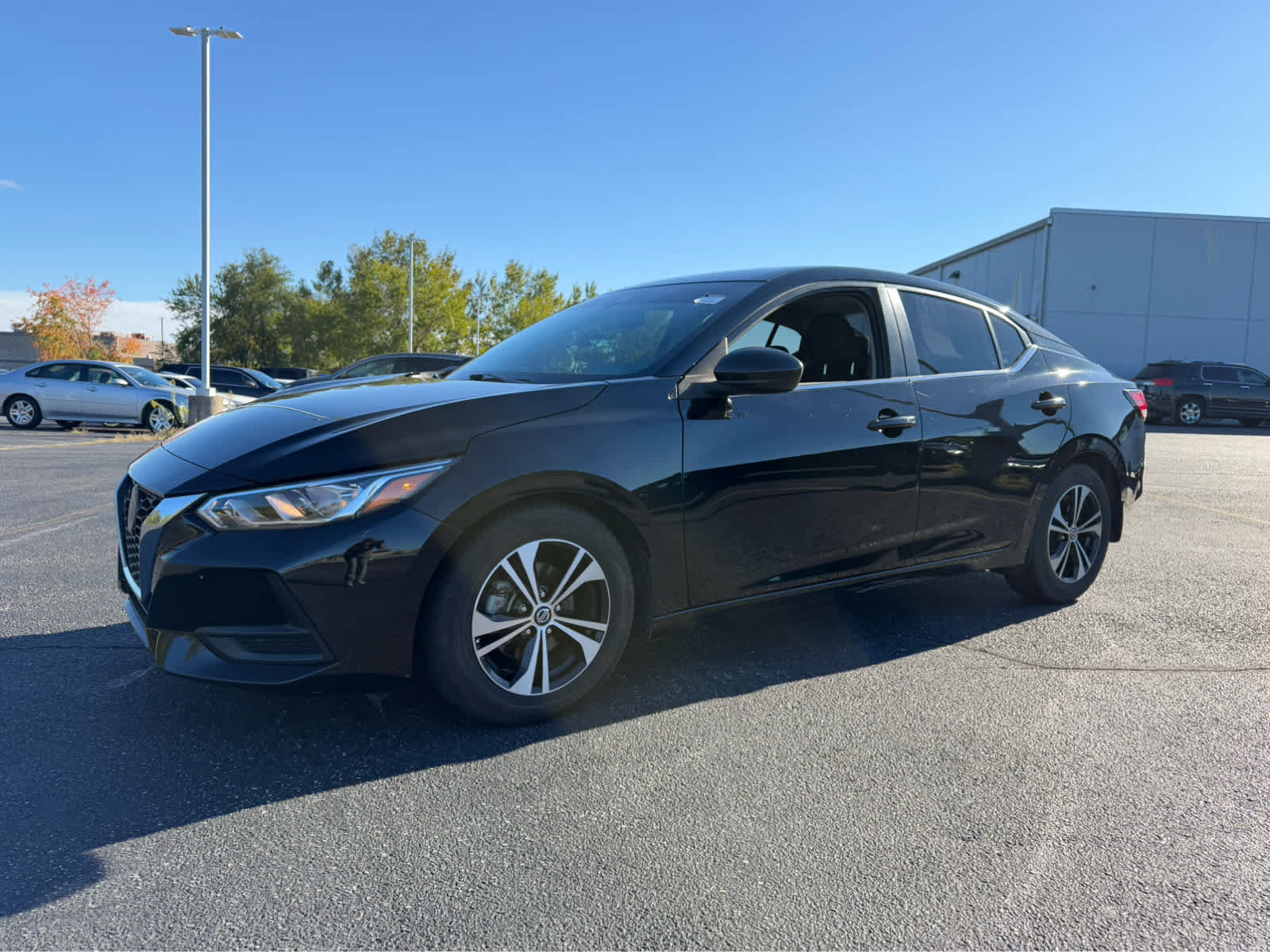 Used 2022 Nissan Sentra SV w/ Trunk Package FWD image 3