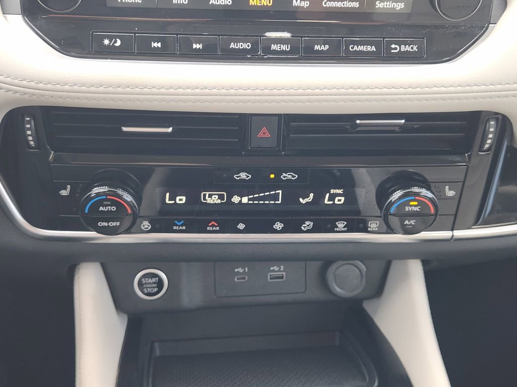 Used 2023 Nissan Rogue SL w/ SL Premium Package image 18