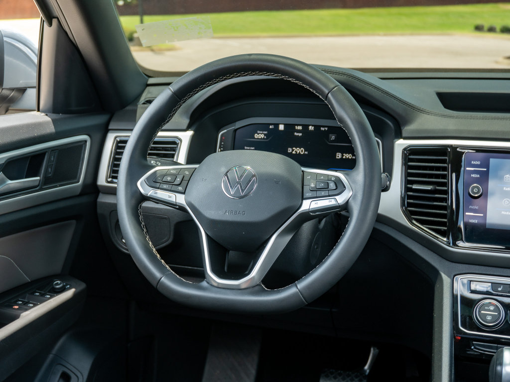 Used 2023 Volkswagen Atlas Cross Sport SEL AWD/4WD image 21