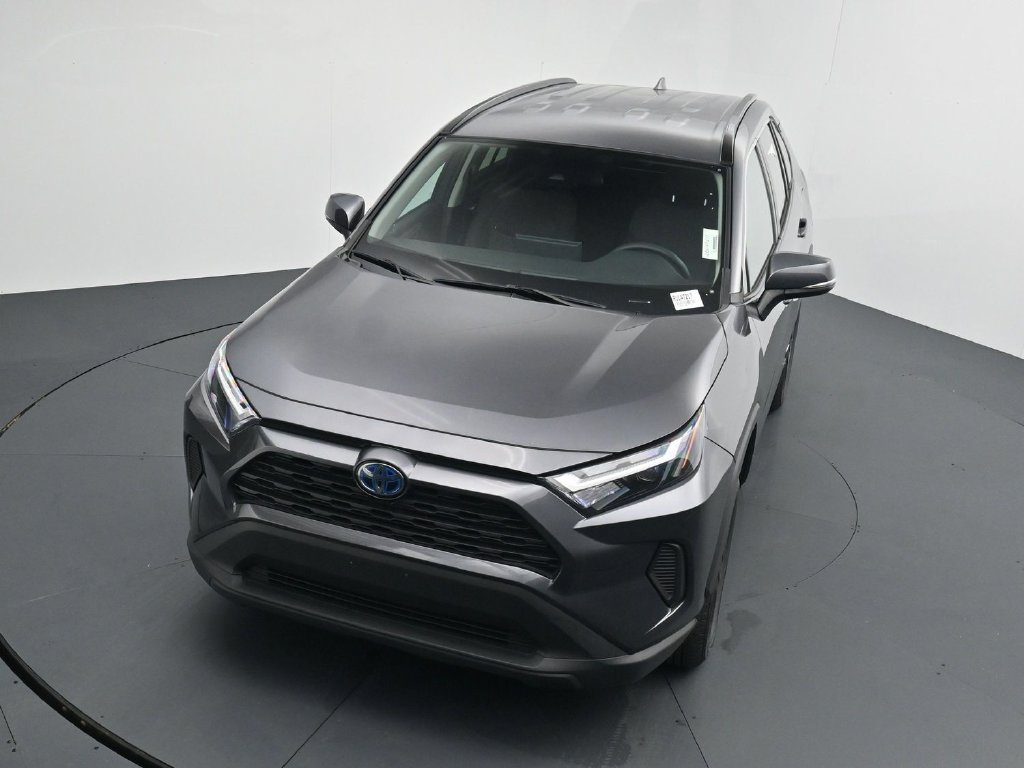 Used 2024 Toyota RAV4 XLE AWD/4WD image 11