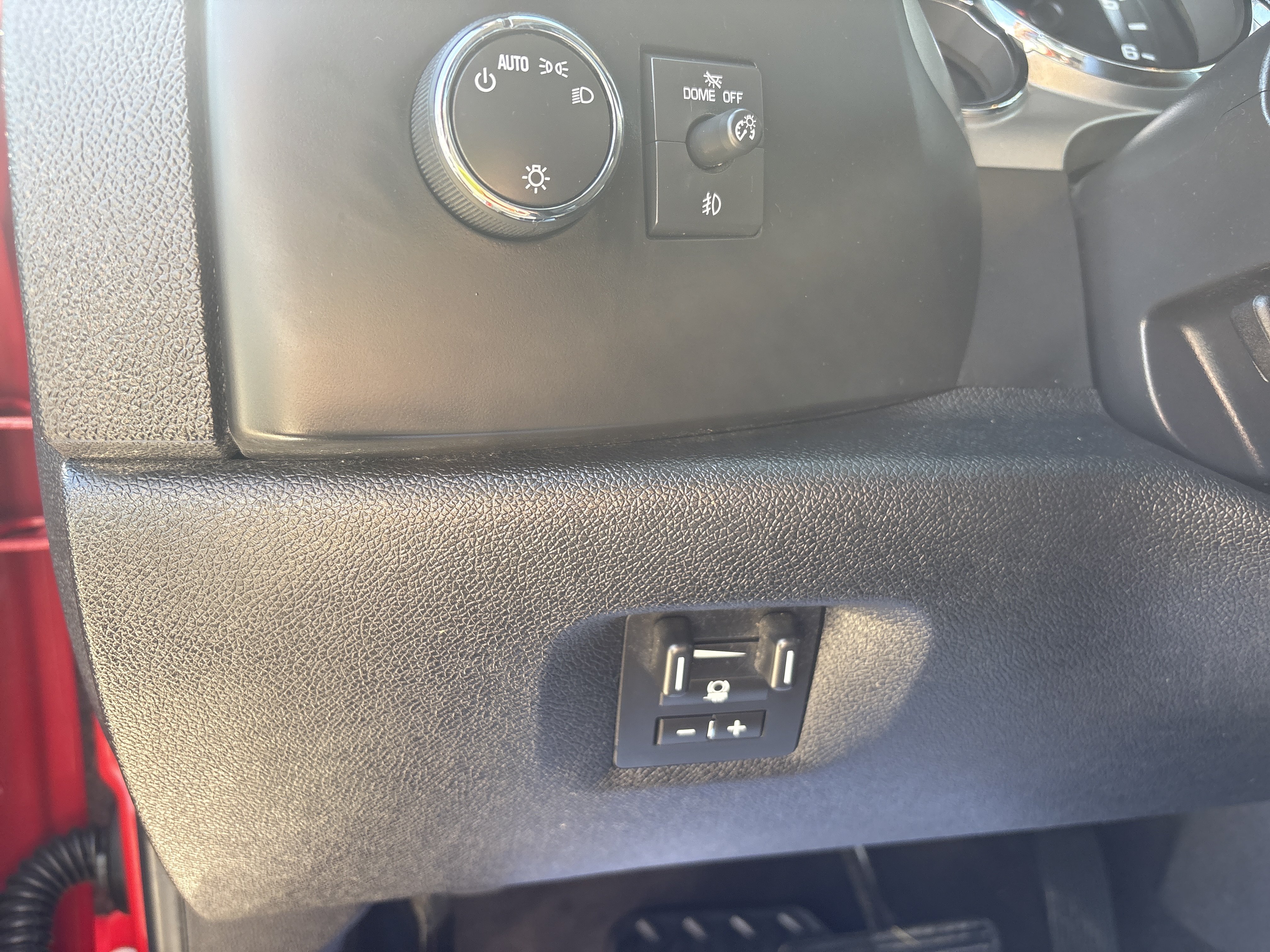 Used 2011 GMC Sierra 1500 SLE w/ SLE Preferred Package AWD/4WD image 10