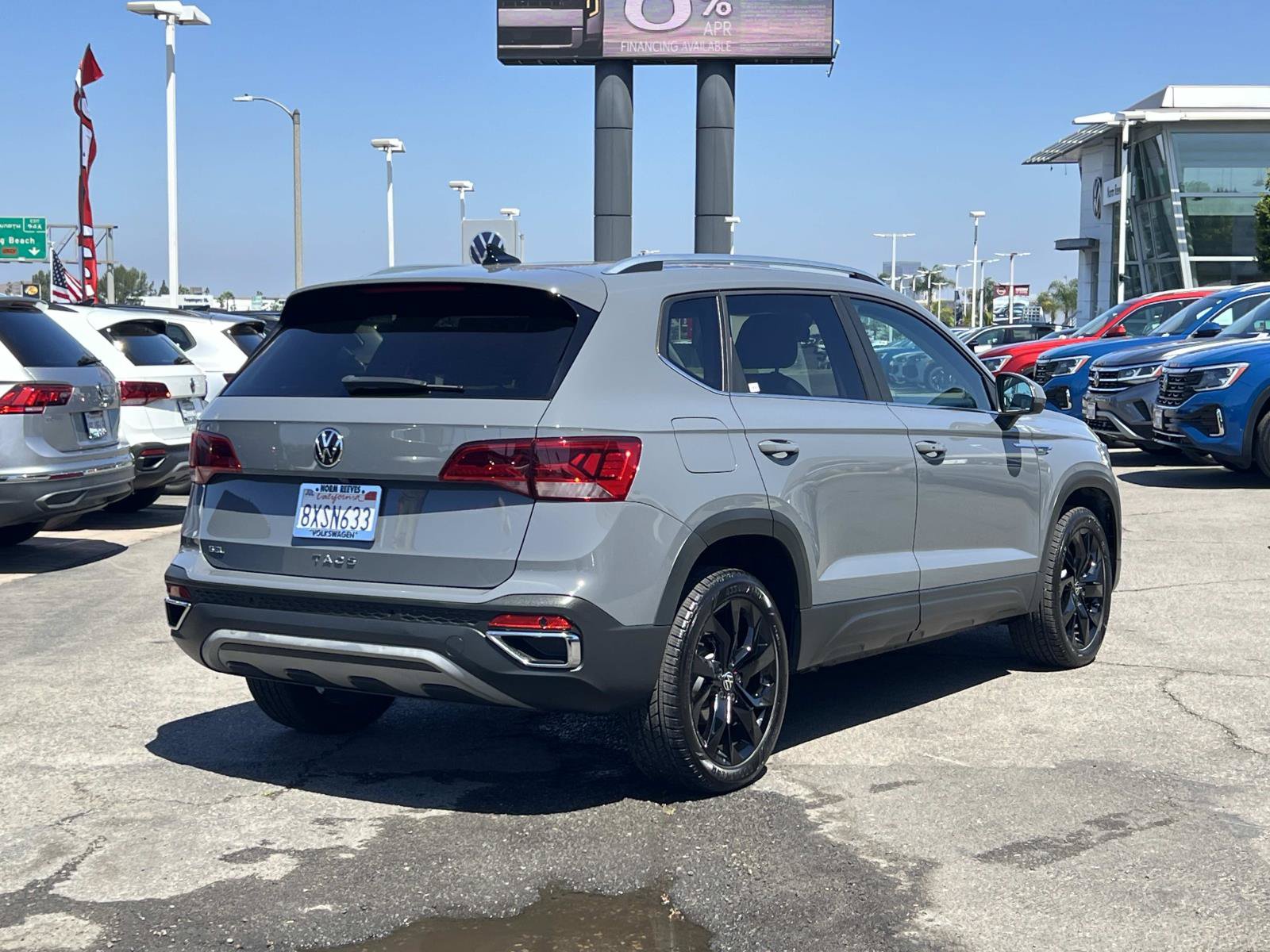 Certified 2022 Volkswagen Taos SEL FWD image 27