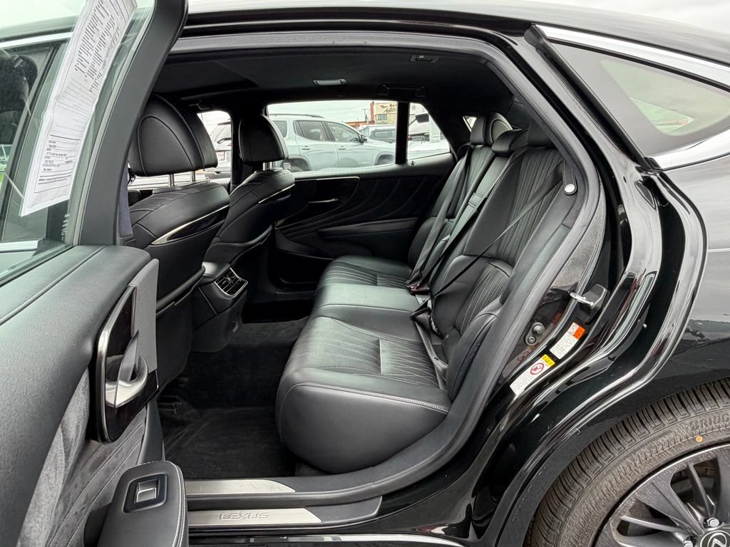 Used 2018 Lexus LS 500 AWD w/ Interior Upgrade Package image 21