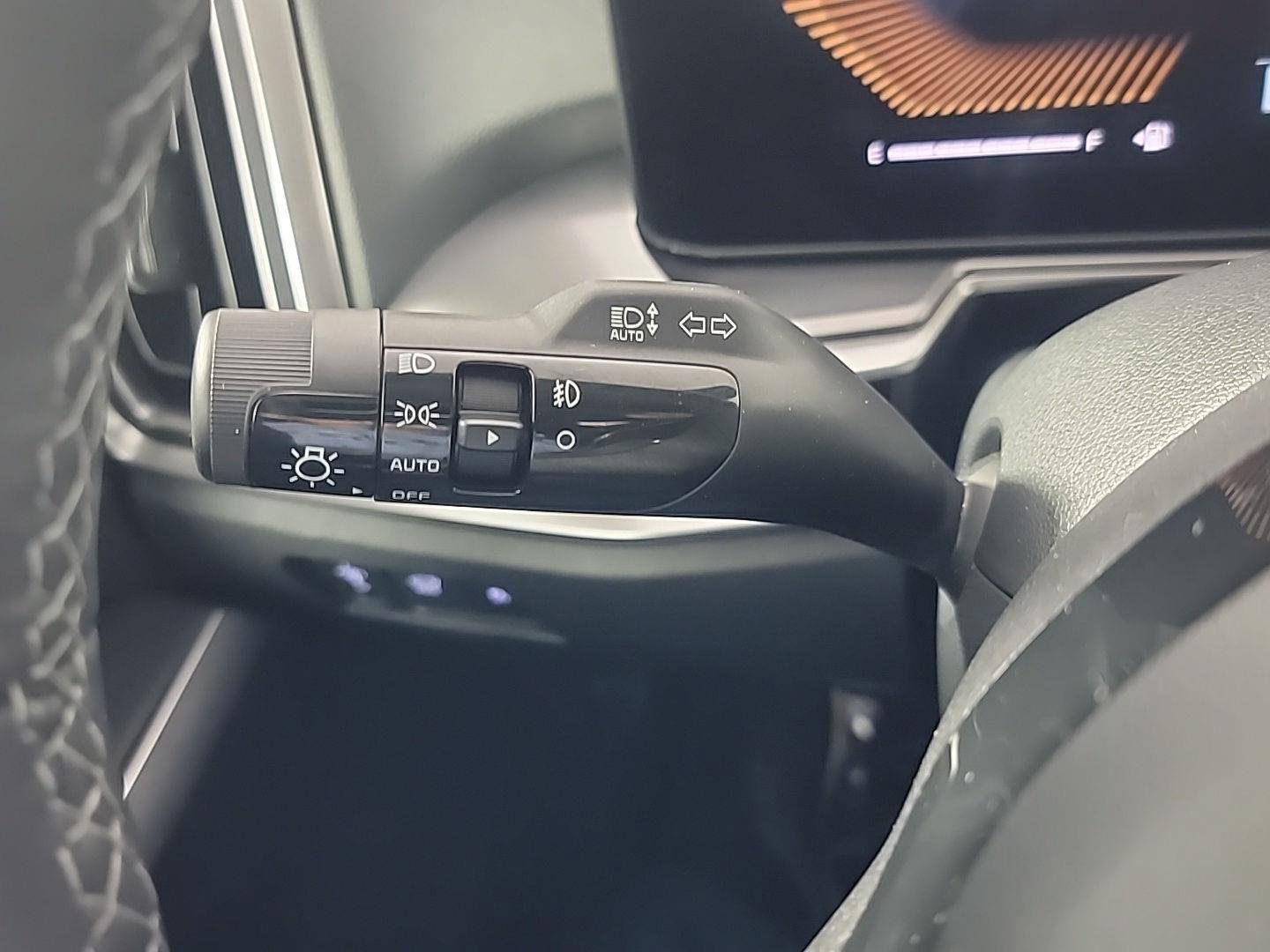 Used 2025 Kia Sorento EX w/ Panoramic Sunroof Package image 30