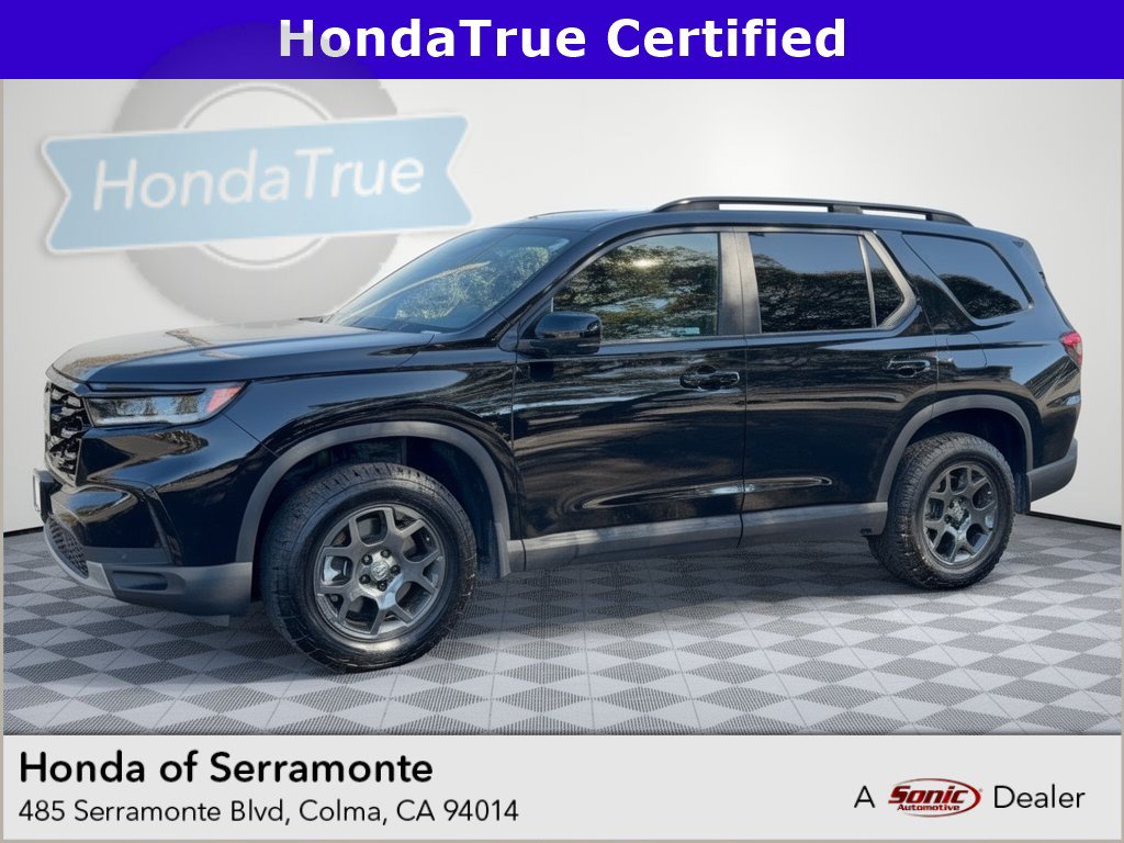 Certified 2025 Honda Pilot TrailSport