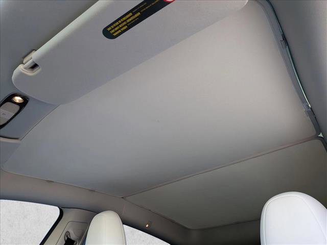 Used 2024 Tesla Model Y Performance image 15