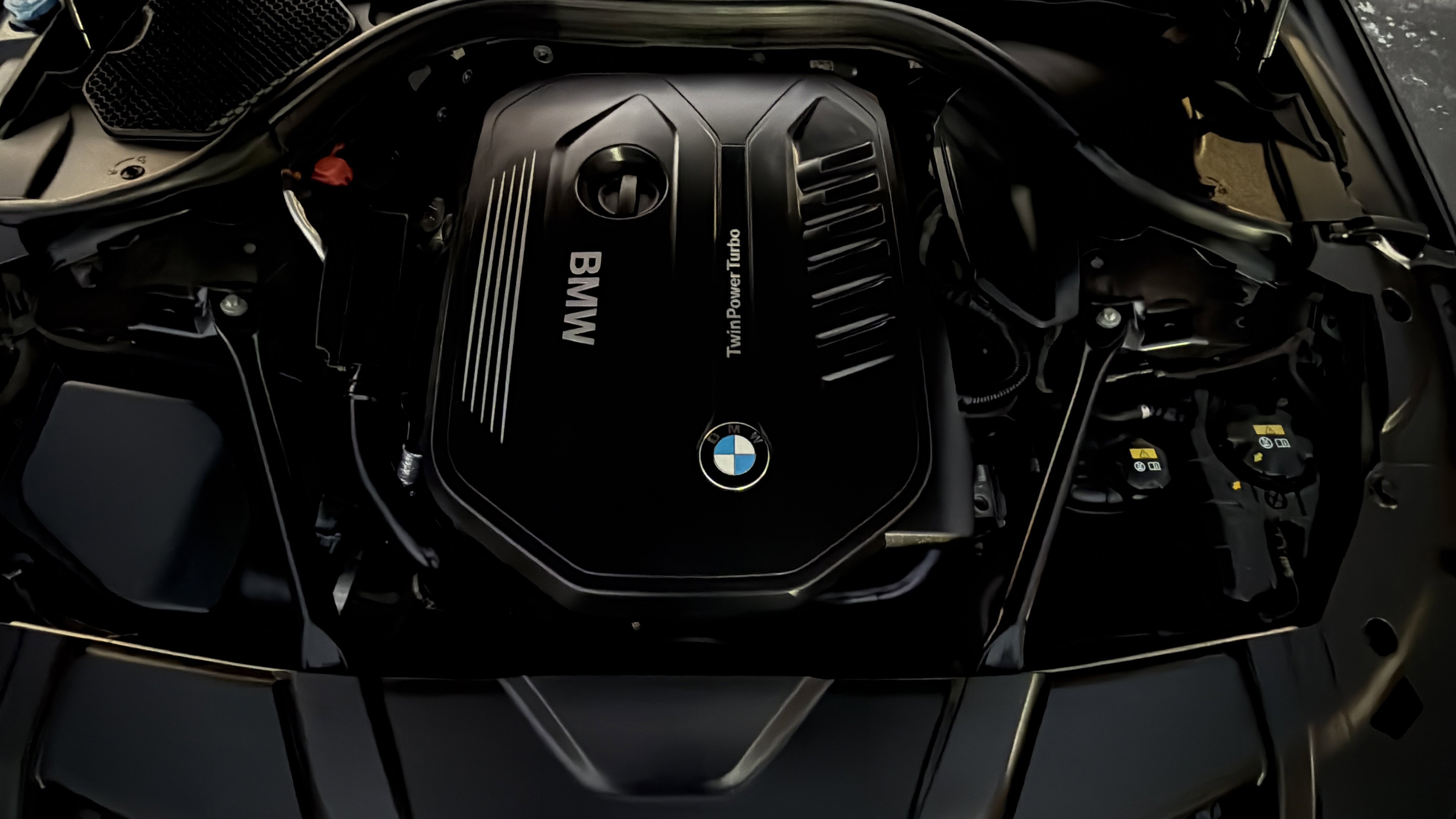 Used 2016 BMW 740i image 34