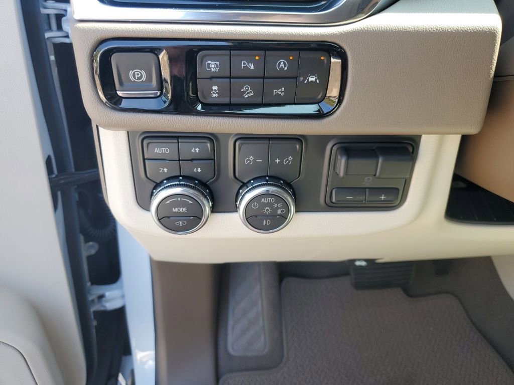 New 2026 GMC Yukon Denali image 35