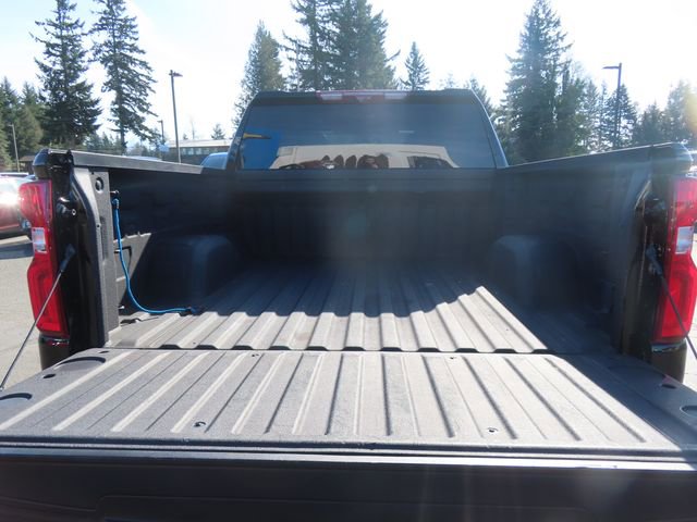 Used 2020 Chevrolet Silverado 1500 High Country w/ Technology Package AWD/4WD image 8